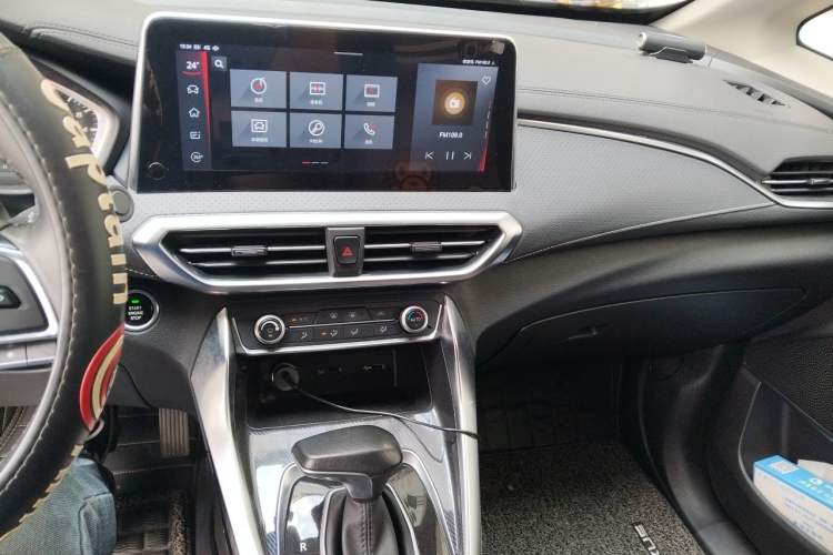 Used SAIC MAXUS G50 2019 1.5T Automatic Luxury Edition China V Standard Audio And AC Panel