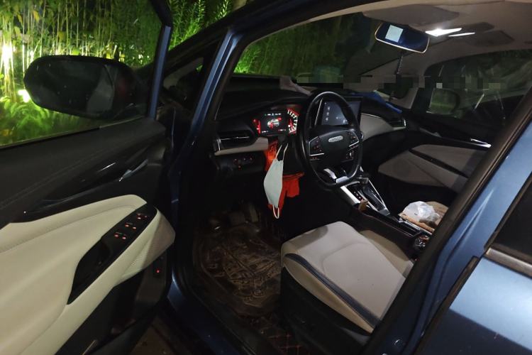 Used SAIC MAXUS G50 2019 1.5T First Edition Automatic Luxury Version 7 Seats Driver Seat