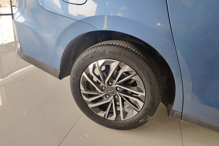 Used SAIC MAXUS G50 2019 1.5T Automatic Luxury Edition China VI Standard Exterior 8