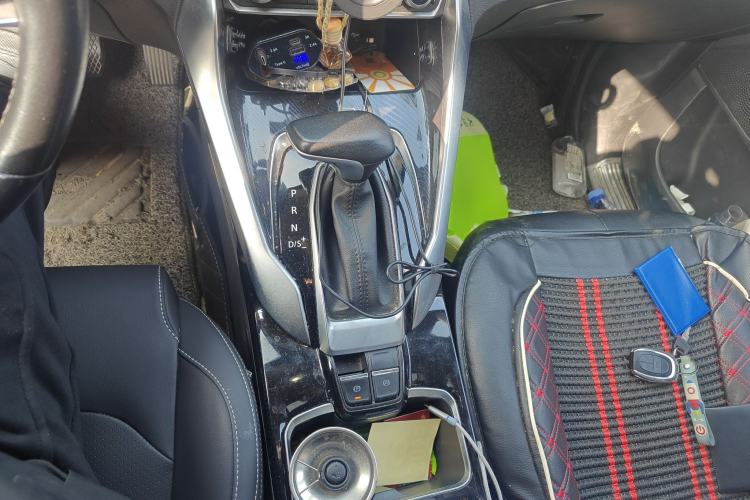 Used SAIC MAXUS G50 2019 1.5T First Edition Automatic Luxury Version 6 Seats Gear Lever