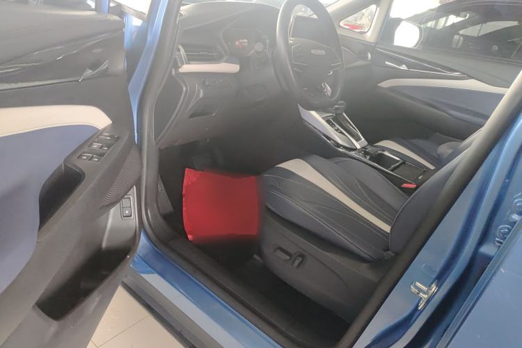 Used SAIC MAXUS G50 2019 1.5T Automatic Luxury Edition China VI Standard Interior 3