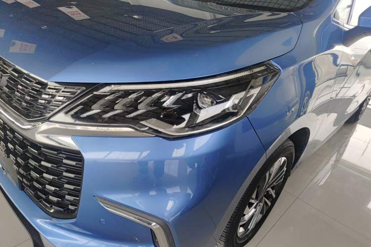 Used SAIC MAXUS G50 2019 1.5T Automatic Luxury Edition China VI Standard Left Front Headlight