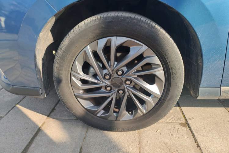Used SAIC MAXUS G50 2019 1.5T Automatic Luxury Edition China VI Standard Left Front Wheel Hub
