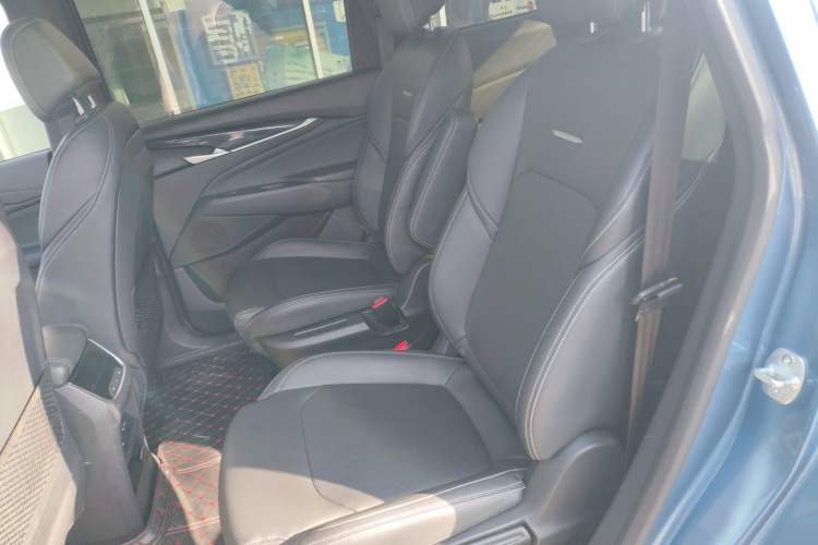Used SAIC MAXUS G50 2019 1.5T Automatic Luxury Edition China VI Standard Left Rear Seat