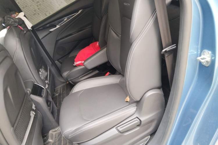 Used SAIC MAXUS G50 2019 1.5T Automatic Luxury Edition China V Standard Left Rear Seat