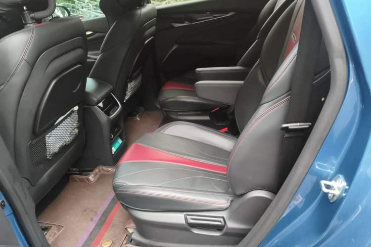 Used SAIC MAXUS G50 2019 1.5T First Edition Automatic Luxury Version 6 Seats Left Rear Seat