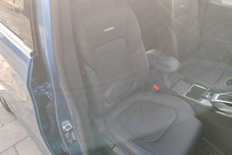Used SAIC MAXUS G50 2019 1.5T Automatic Luxury Edition China VI Standard Right Front Seat