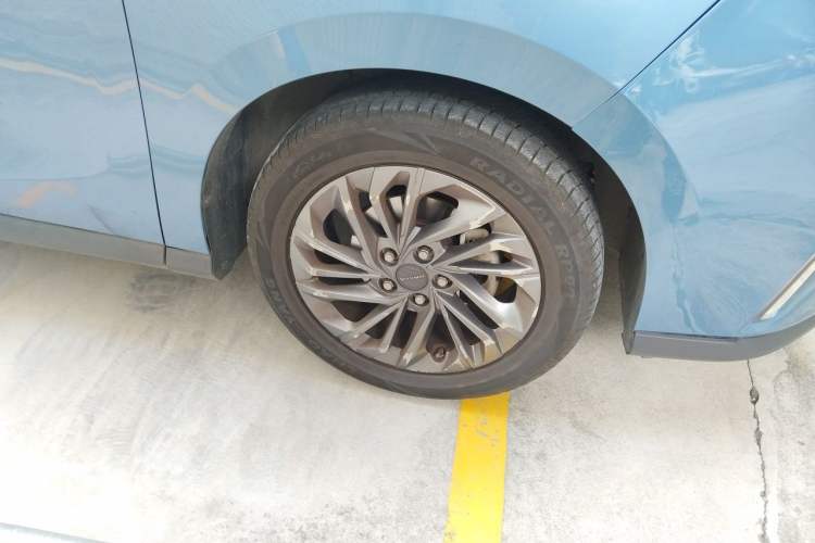 Used SAIC MAXUS G50 2019 1.5T Automatic Luxury Edition China V Standard Right Front Wheel Hub