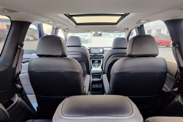 Used SAIC MAXUS G50 2019 1.5T First Edition Automatic Luxury Version 7 Seats Trunk
