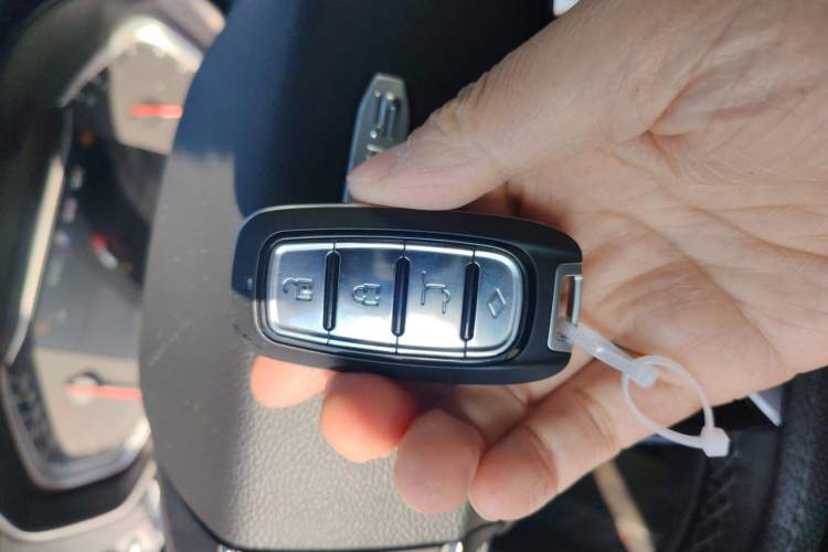 Used SAIC MAXUS G50 2019 1.5T Automatic Luxury Edition China VI Standard Vehicle Key