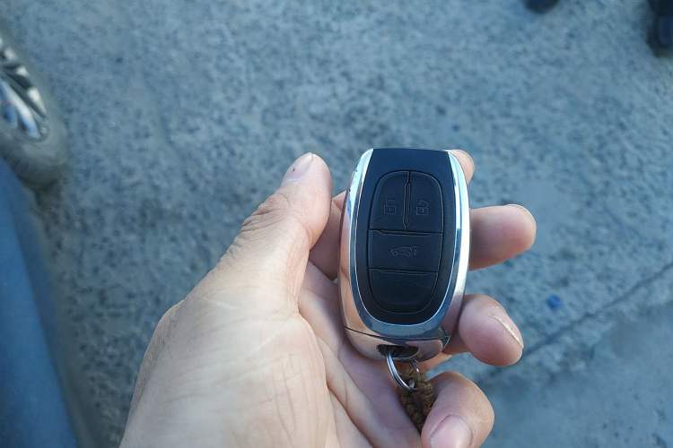 Used SAIC MAXUS G50 2019 1.3T Manual Enjoyment Base Model China V Standard Vehicle Key