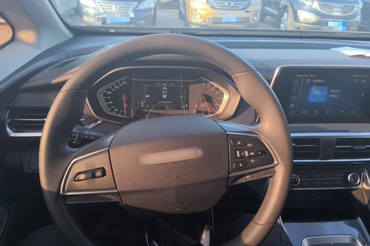 Used SAIC MAXUS G50 2019 1.3T First Edition Manual Elite Version Center Console