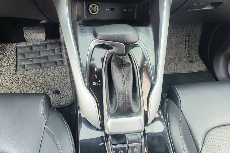 Used SAIC MAXUS G50 2019 1.5T Automatic Luxury Edition China V Standard Gear Lever