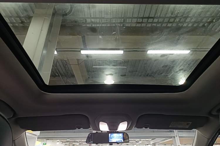 Used SAIC MAXUS G50 2019 1.5T First Edition Automatic Luxury Version 6 Seats Headliner
