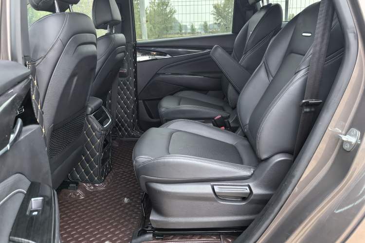 Used SAIC MAXUS G50 2019 1.5T Automatic Luxury Edition China VI Standard Interior 2