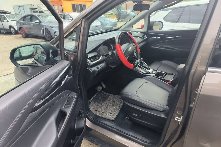 Used SAIC MAXUS G50 2019 1.5T Automatic Luxury Edition China V Standard Interior 3
