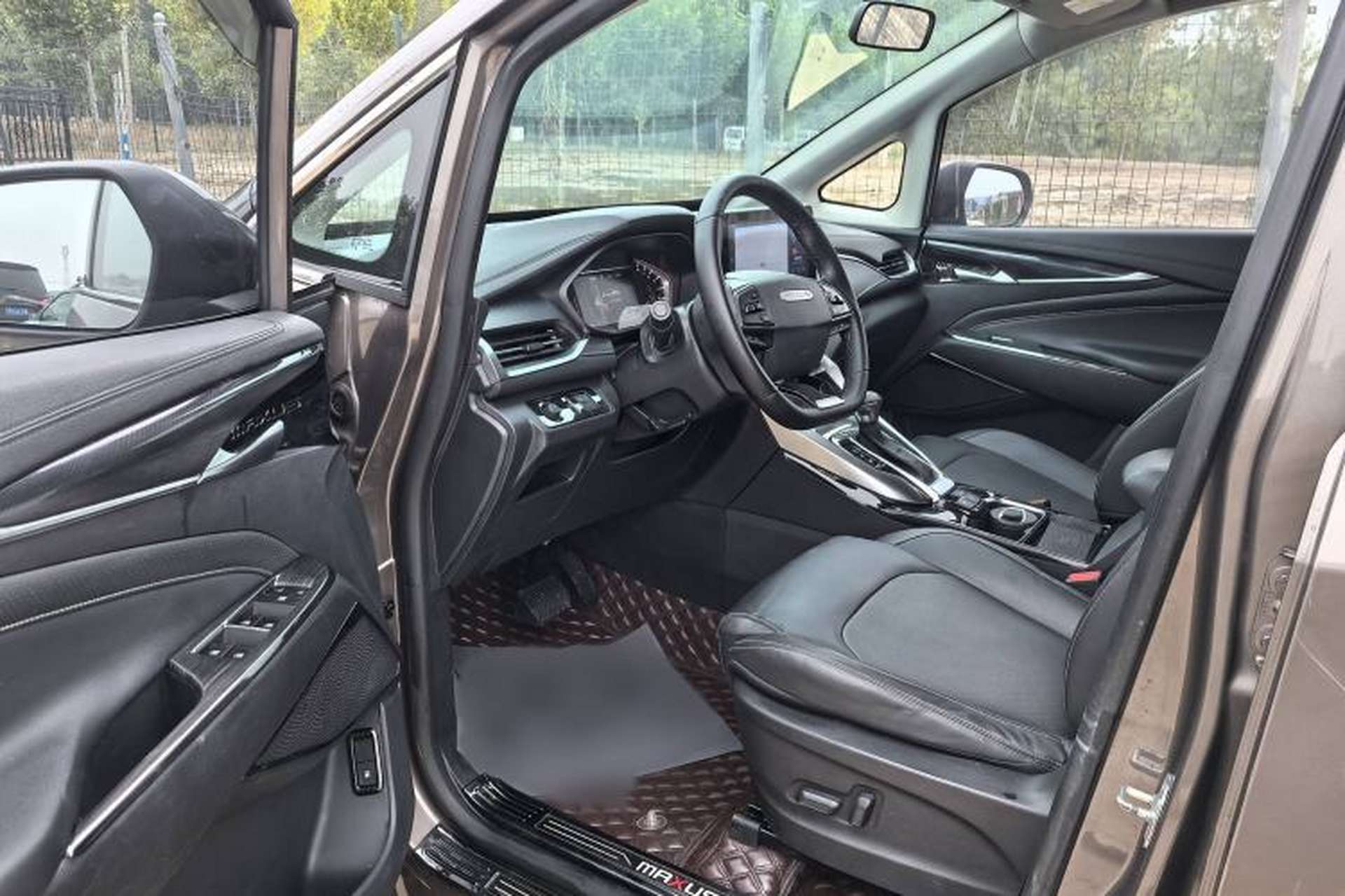 Used SAIC MAXUS G50 2019 1.5T Automatic Luxury Edition China VI Standard Left Front Seat