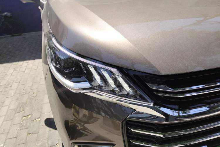 Used SAIC MAXUS G50 2019 1.5T First Edition Automatic Luxury Version 6 Seats Right Front Headlight