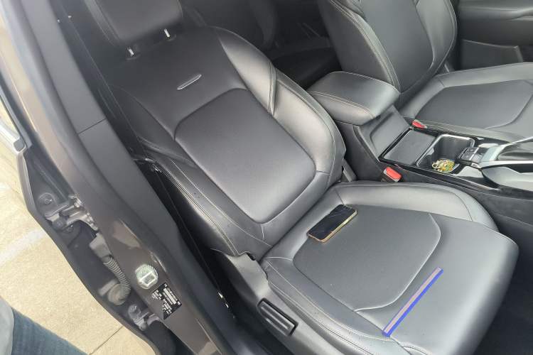 Used SAIC MAXUS G50 2019 1.5T Automatic Luxury Edition China V Standard Right Front Seat