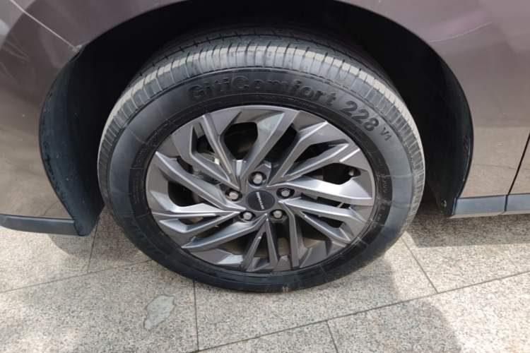 Used SAIC MAXUS G50 2019 1.5T Automatic Luxury Edition China V Standard Left Front Wheel Hub