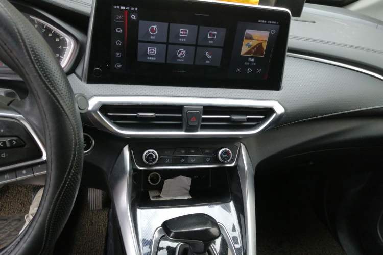 Used SAIC MAXUS G50 2019 1.5T Automatic Luxury Edition China VI Standard Audio And AC Panel