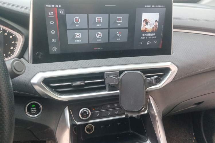 Used SAIC MAXUS G50 2019 1.5T First Edition Automatic Luxury Version 7 Seats Audio And AC Panel