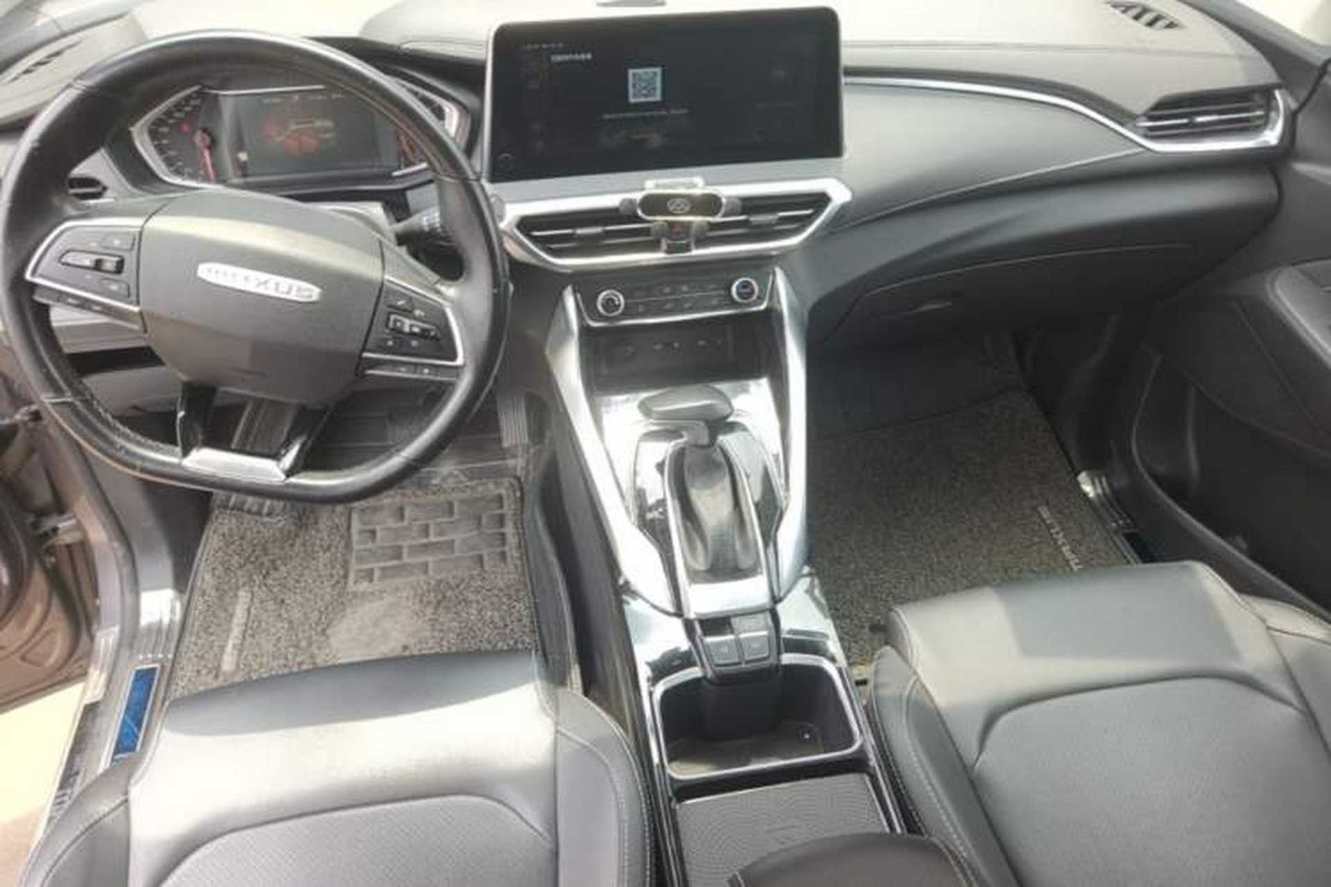 Used SAIC MAXUS G50 2019 1.5T First Edition Automatic Luxury Version 6 Seats Center Console
