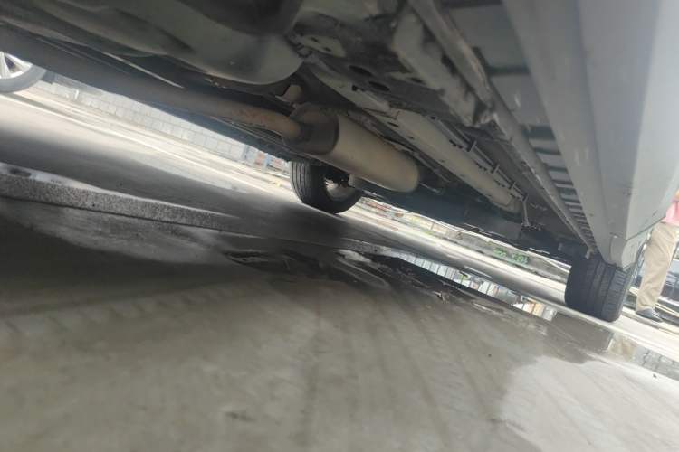 Used SAIC MAXUS G50 2019 1.5T Automatic Luxury Edition China V Standard Chassis Rear Right