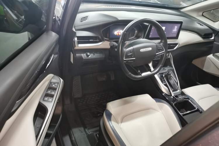 Used SAIC MAXUS G50 2019 1.5T Automatic Luxury Edition China VI Standard Driver Seat