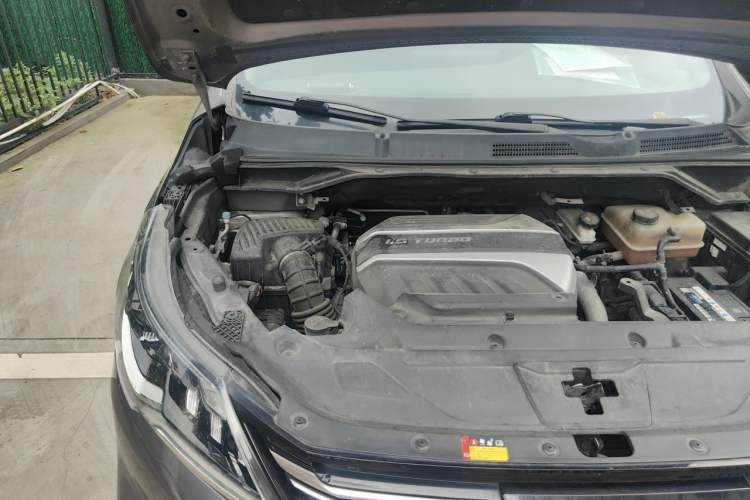 Used SAIC MAXUS G50 2019 1.5T Automatic Luxury Edition China V Standard Engine Bay Right