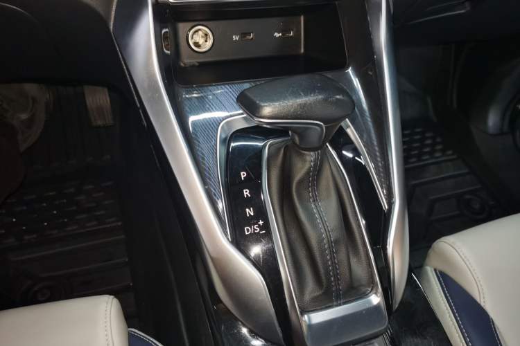 Used SAIC MAXUS G50 2019 1.5T Automatic Luxury Edition China VI Standard Gear Lever