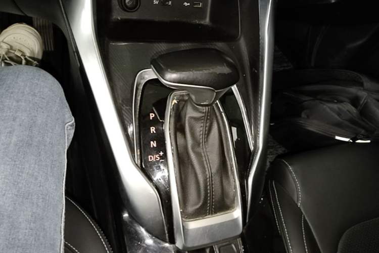 Used SAIC MAXUS G50 2019 1.5T Automatic Elite Edition China V Standard Gear Lever