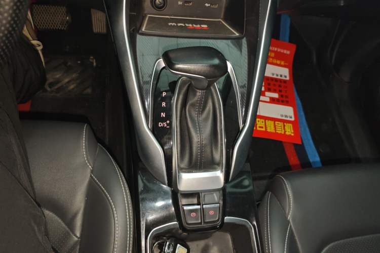 Used SAIC MAXUS G50 2019 1.5T Automatic Luxury Edition China V Standard Gear Lever