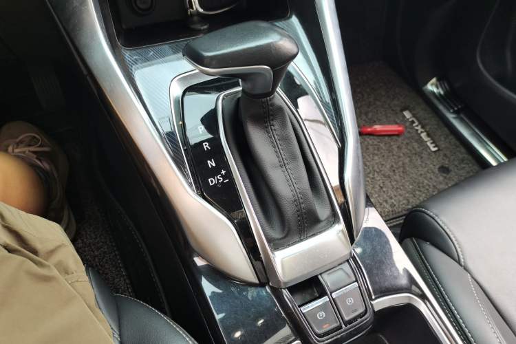 Used SAIC MAXUS G50 2019 1.5T Automatic Luxury Edition China VI Standard Gear Lever