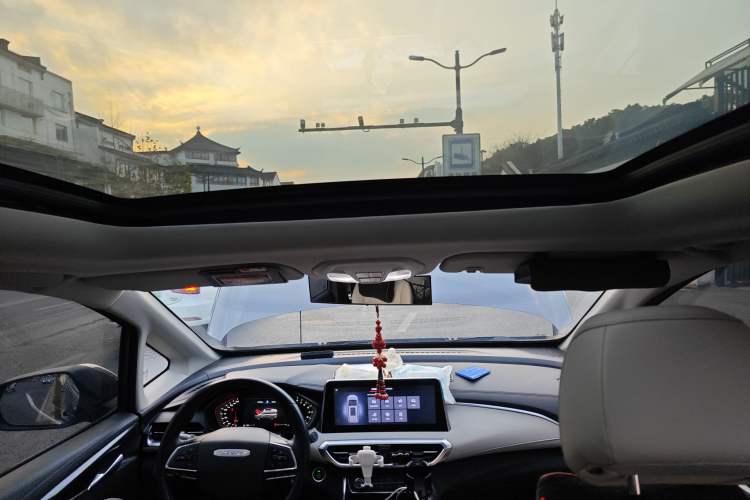 Used SAIC MAXUS G50 2019 1.5T Automatic Luxury Edition China VI Standard Headliner