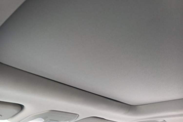 Used SAIC MAXUS G50 2019 1.5T First Edition Automatic Luxury Version 7 Seats Headliner