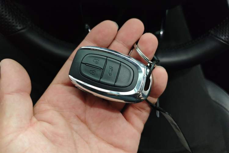 Used SAIC MAXUS G50 2019 1.5T Automatic Luxury Edition China V Standard Interior 1