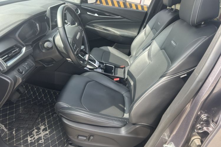 Used SAIC MAXUS G50 2019 1.5T First Edition Automatic Luxury Version 7 Seats Interior 2
