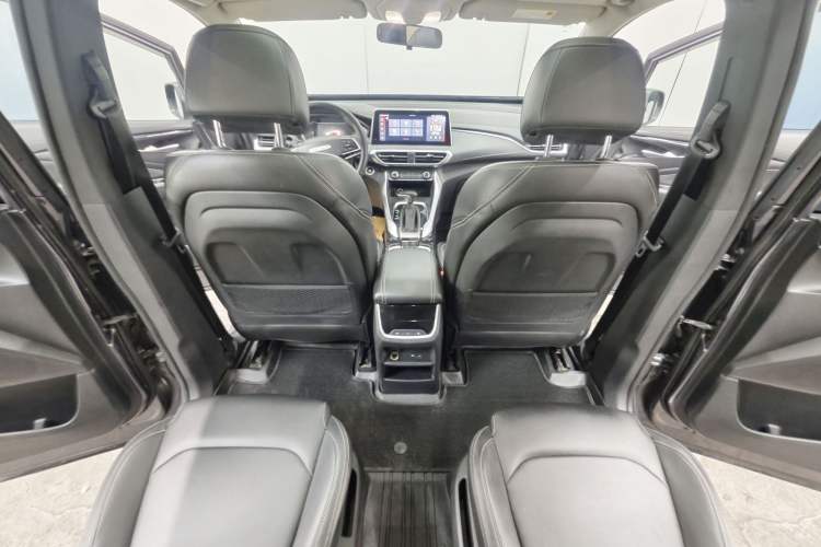 Used SAIC MAXUS G50 2019 1.5T Automatic Luxury Edition China VI Standard Interior 2