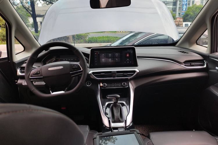 Used SAIC MAXUS G50 2019 1.5T Automatic Luxury Edition China VI Standard Interior 2