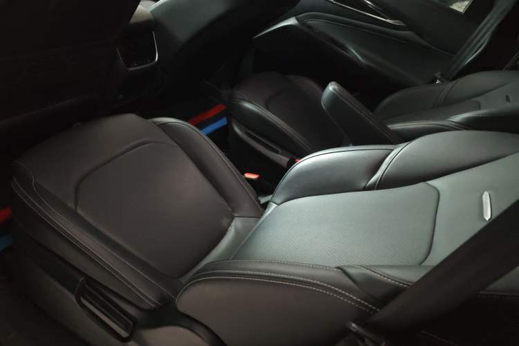 Used SAIC MAXUS G50 2019 1.5T Automatic Luxury Edition China V Standard Interior 4