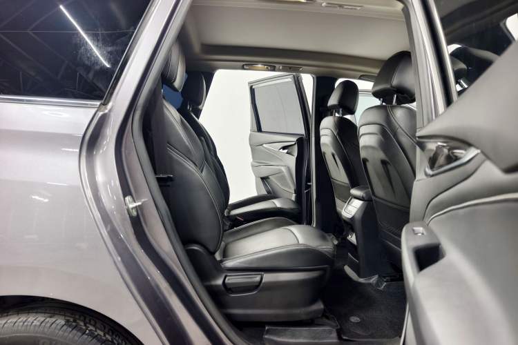 Used SAIC MAXUS G50 2019 1.5T Automatic Luxury Edition China VI Standard Interior 8
