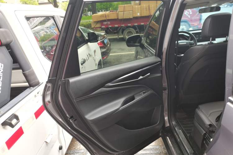 Used SAIC MAXUS G50 2019 1.5T Automatic Luxury Edition China VI Standard Interior 8