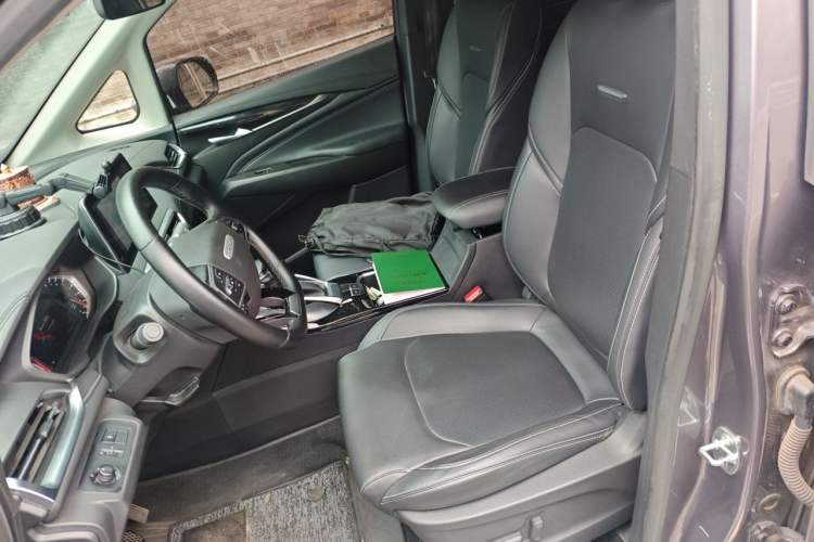 Used SAIC MAXUS G50 2019 1.5T First Edition Automatic Luxury Version 6 Seats Left Front Seat