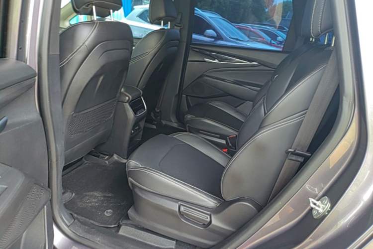 Used SAIC MAXUS G50 2019 1.5T Automatic Luxury Edition China VI Standard Left Rear Seat