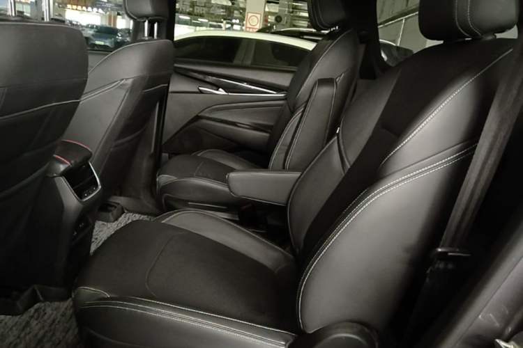 Used SAIC MAXUS G50 2019 1.5T Automatic Elite Edition China V Standard Left Rear Seat