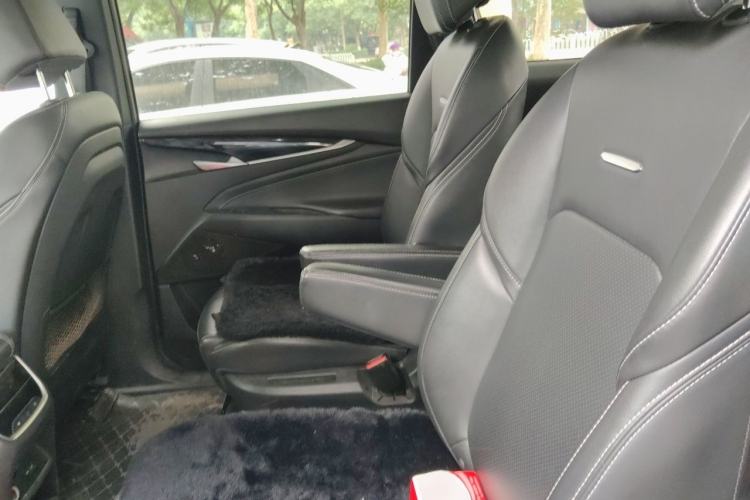 Used SAIC MAXUS G50 2019 1.5T Automatic Luxury Edition China V Standard Left Rear Seat