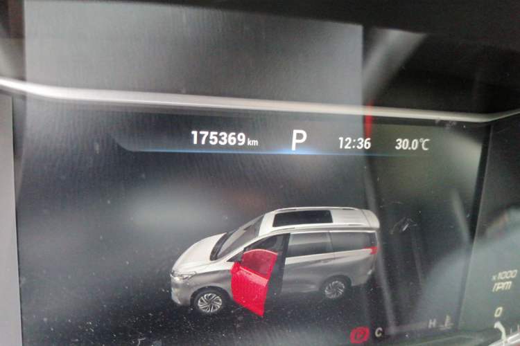 Used SAIC MAXUS G50 2019 1.5T Automatic Luxury Edition China VI Standard Odometer Close Up