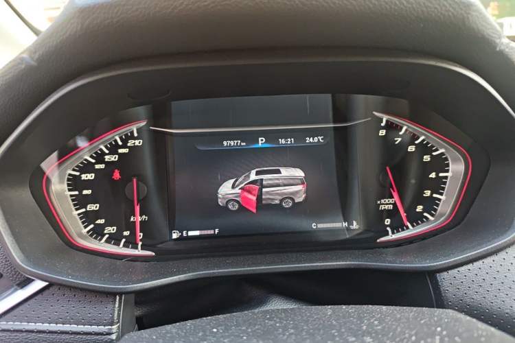 Used SAIC MAXUS G50 2019 1.5T Automatic Luxury Edition China VI Standard Odometer Close Up
