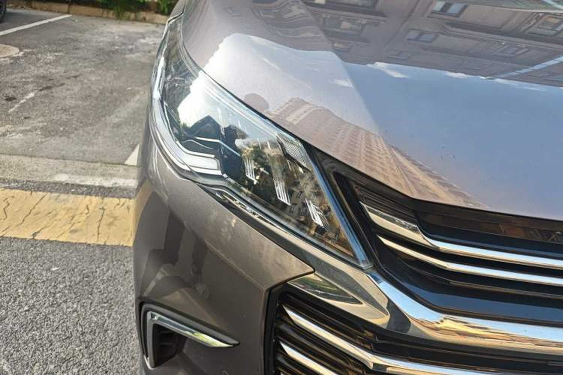 Used SAIC MAXUS G50 2019 1.5T Automatic Luxury Edition China VI Standard Right Front Headlight